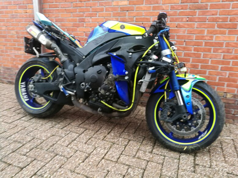 R1 2014 gedemonteerd, alle onderdelen op de webshop